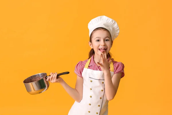 Little Housewife Melted Chocolate Saucepan Color Background — Stock Photo, Image