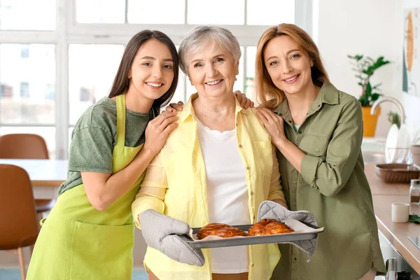 Mature Woman Her Adult Daughter Mother Cooking Buns Together Home — Stock Photo, Image