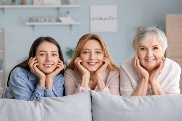 Mature Woman Her Adult Daughter Mother Spending Time Together Home — Stock Photo, Image