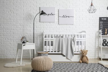 Modern çocuk odasının içi.