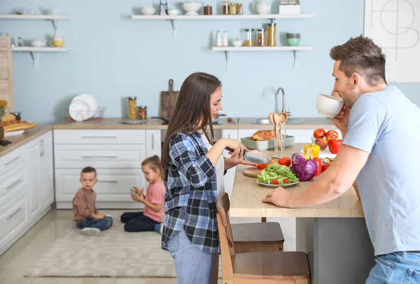 Young Family Cooking Together Kitchen — Stock Photo, Image