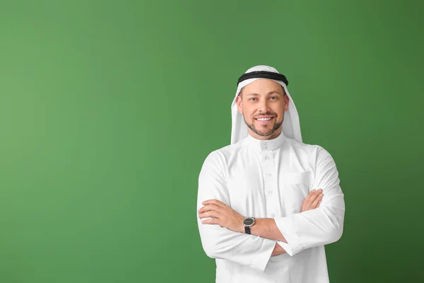 Snygg Arabisk Man Färg Bakgrund — Stockfoto