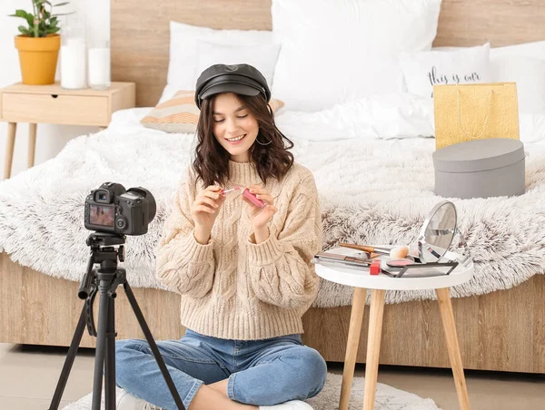 Young Beauty Blogger Recording Video Home — Stock Photo, Image