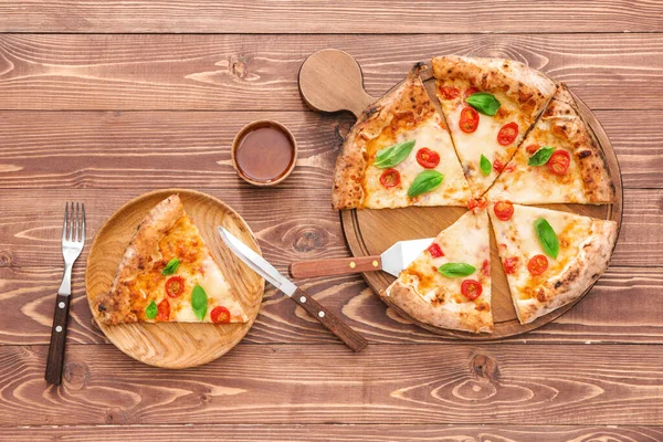 Composition Delicious Pizza Margherita Wooden Background — Stock Photo, Image