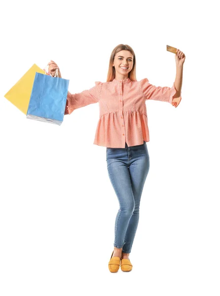 Mujer Joven Con Bolsas Compras Tarjeta Crédito Sobre Fondo Blanco — Foto de Stock