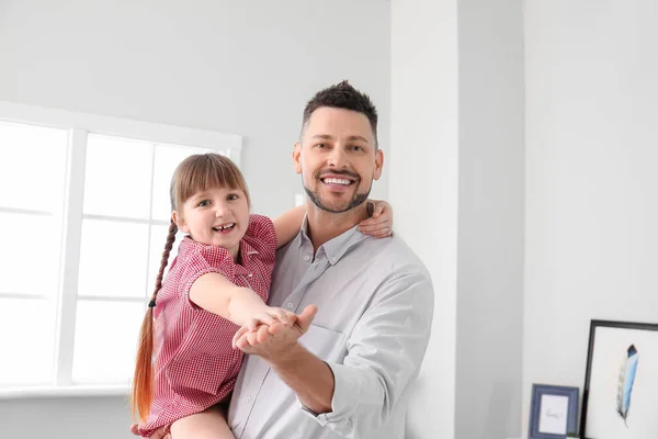 Father His Little Daughter Dancing Home — Stockfoto