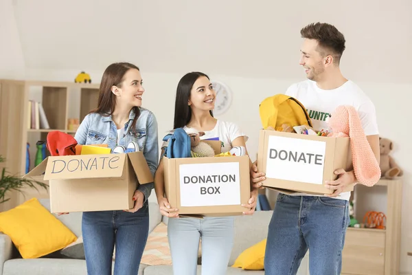 Volunteers Donations Orphan Home — Stock Photo, Image