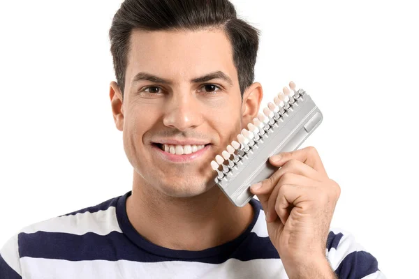 Hombre Con Dientes Muestras Color Sobre Fondo Blanco — Foto de Stock