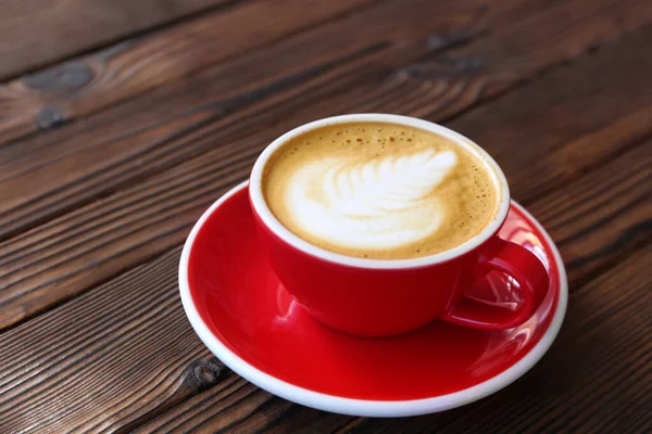 Tasse Leckeren Cappuccino Auf Holztisch — Stockfoto