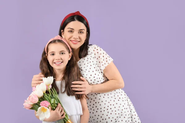 Little Girl Greeting Her Mom Color Background Mother Day Celebration — Stock Photo, Image