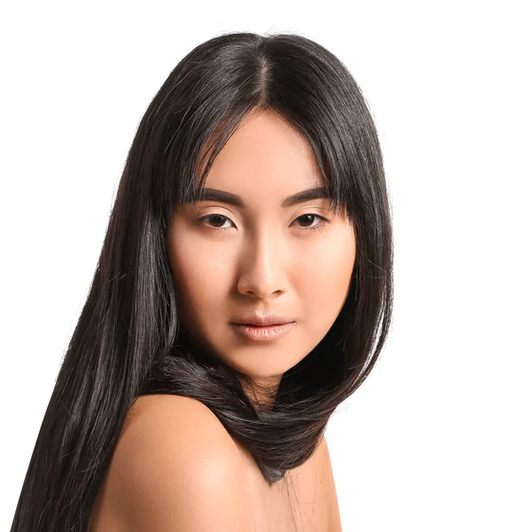 Jeune Femme Asiatique Aux Beaux Cheveux Longs Sur Fond Blanc — Photo