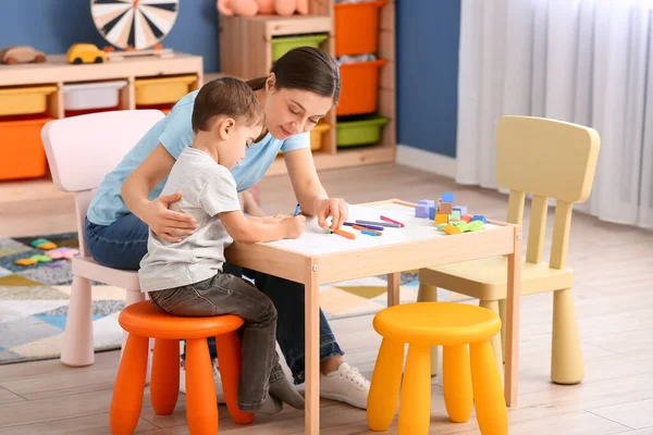 Nanny Cute Little Boy Drawing Home — Stock Photo, Image