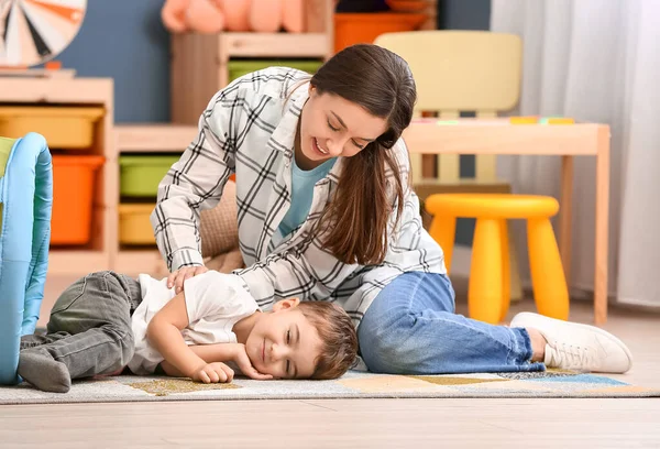 Nanny Cute Little Boy Playing Home — Stock Photo, Image