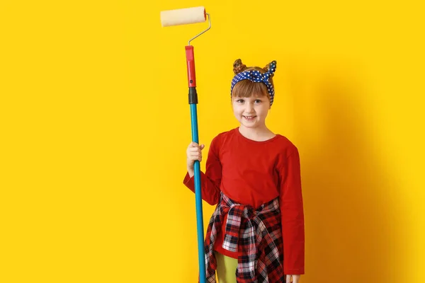 Little Girl Paint Roller Color Wall — Stock Photo, Image