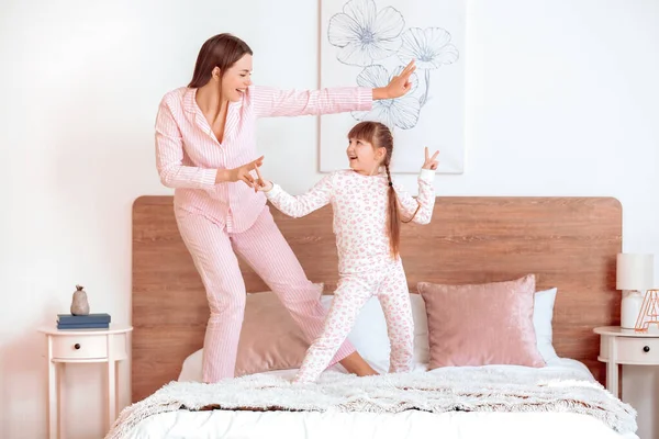 Morning Happy Mother Her Little Daughter Dancing Bedroom — Stock Photo, Image