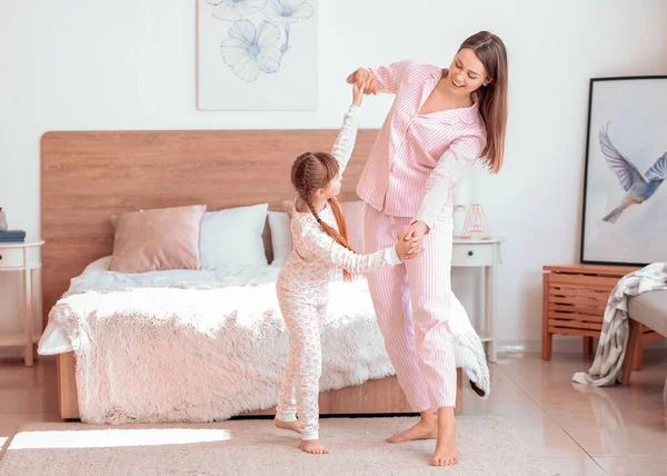 Morning Happy Mother Her Little Daughter Dancing Bedroom — Stock Photo, Image