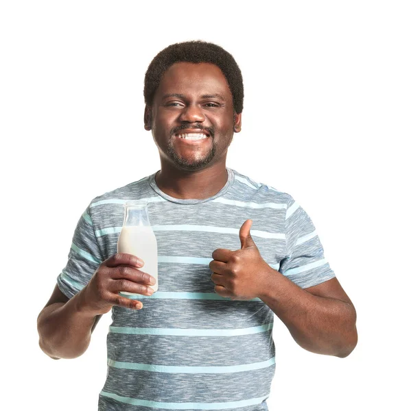 Joven Hombre Afroamericano Con Leche Mostrando Pulgar Hacia Arriba Sobre — Foto de Stock