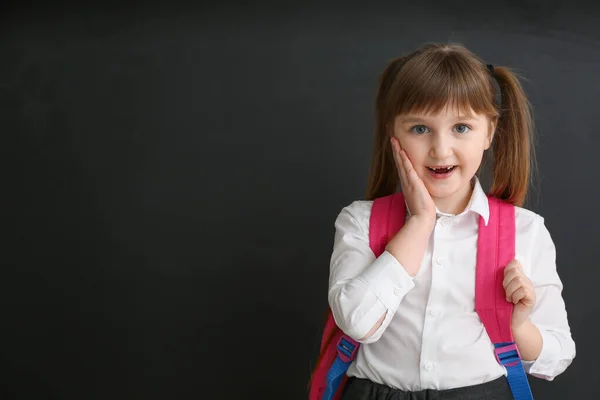 Surprised Little Schoolgirl Blackboard Classroom — Stock Photo, Image