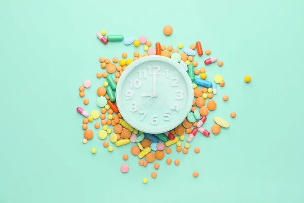 Alarm Clock Different Pills Color Background — Stock Photo, Image