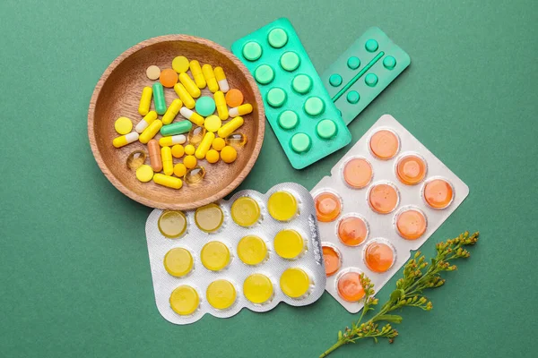 Plant Based Pills Color Background — Stock Photo, Image