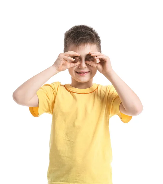 Ragazzino Divertente Con Caramelle Cioccolato Sfondo Bianco — Foto Stock