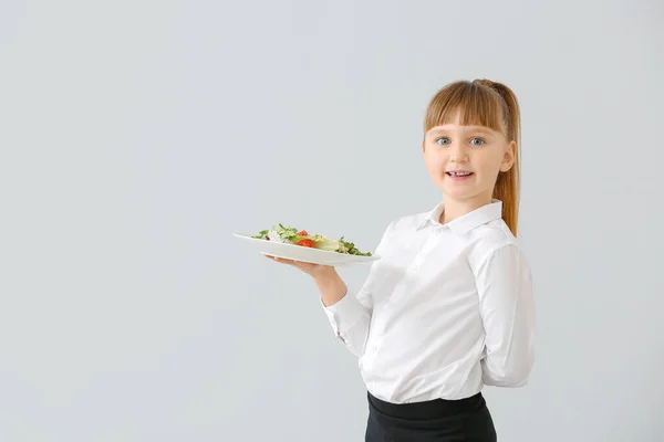 Carino Piccolo Cameriere Sfondo Chiaro — Foto Stock