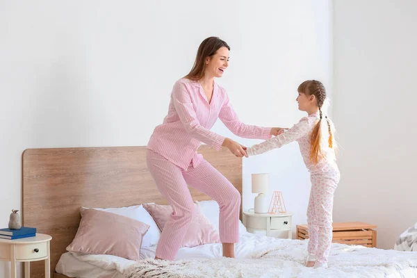 Morning Happy Mother Her Little Daughter Dancing Bedroom — Stock Photo, Image