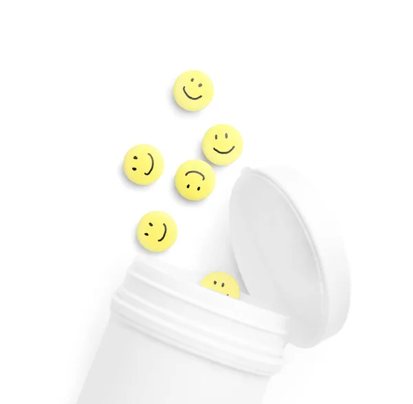 Μπουκάλι Και Χάπια Ζωγραφισμένα Χαρούμενα Πρόσωπα Λευκό Φόντο — Φωτογραφία Αρχείου
