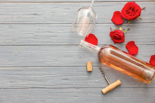 Glass Bottle Wine Corkscrew Rose Flowers Wooden Background — Stock Photo, Image