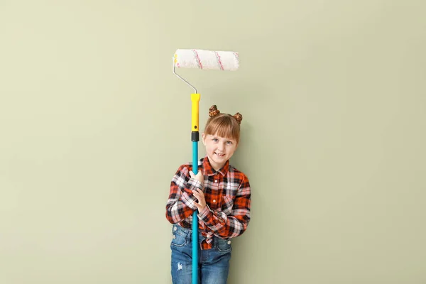 Little Girl Paint Roller Color Wall — Stock Photo, Image