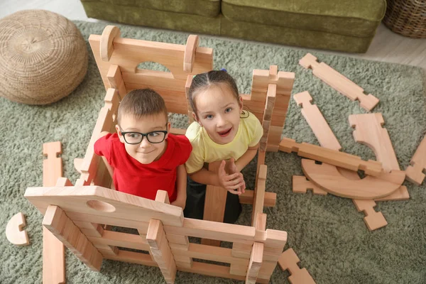 Little Children Playing Take Apart House Home — Stock Photo, Image