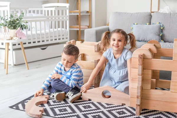 Little Children Playing Take Apart House Home — Stock Photo, Image