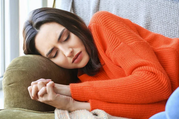 Mujer Joven Deprimida Casa — Foto de Stock