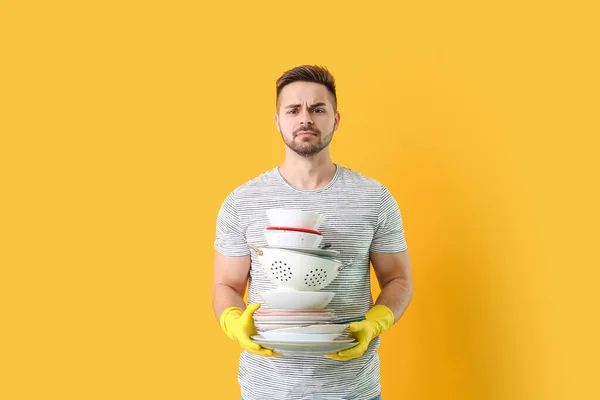 Young Man Dirty Dishes Color Background — Stock Photo, Image