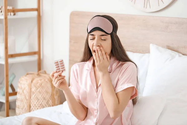 Tired Woman Pills Insomnia Bedroom — Stock Photo, Image