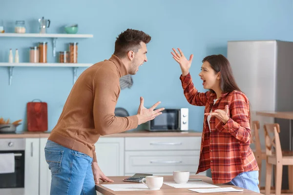 Young Couple Quarreling Home — Stock Photo, Image