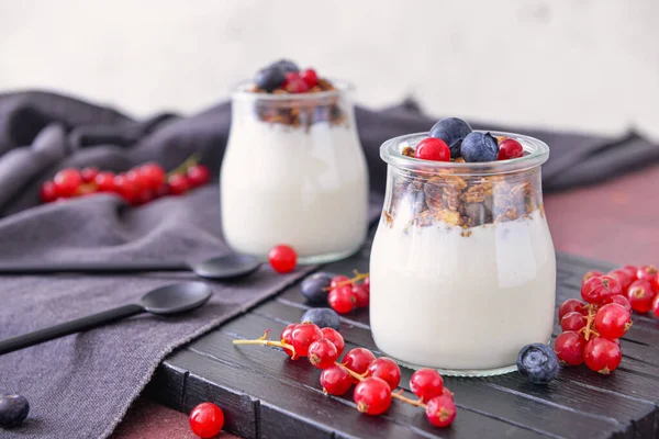 Jar Tasty Yogurt Granola Berries Table — Stock Photo, Image