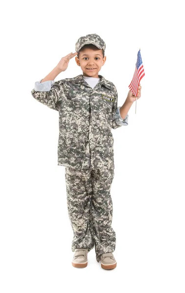 Маленький Приветствующий Афроамериканский Солдат Флагом Сша Белом Фоне — стоковое фото