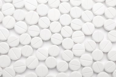 Arka plan olarak birçok hap, üst görünüm