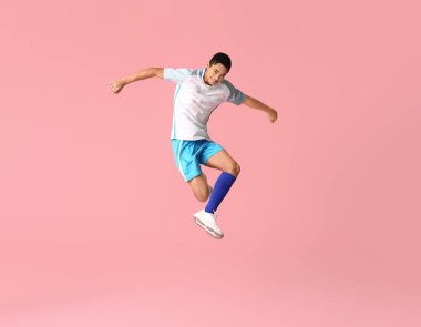 Renkli genç Afro-Amerikan futbolcu