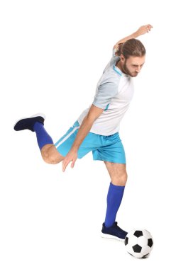 Beyaz arka planda erkek futbolcu