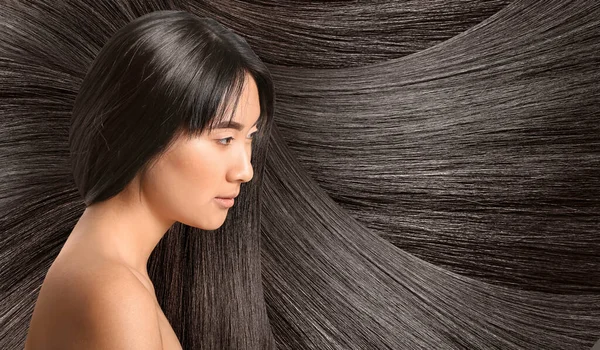 Retrato Jovem Mulher Asiática Com Cabelo Longo Saudável — Fotografia de Stock