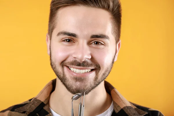 Happy Smiling Young Man Dentist Tools Color Background — Stock Photo, Image