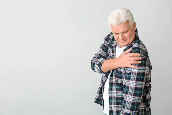 Senior Man Suffering Parkinson Syndrome Grey Background — Stock Photo, Image