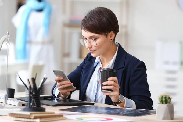 Young Female Designer Working Office — Stock Photo, Image