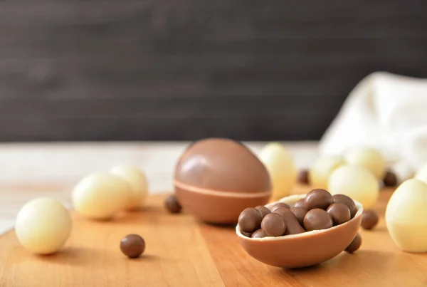 Chocoladeeieren Snoepjes Tafel — Stockfoto