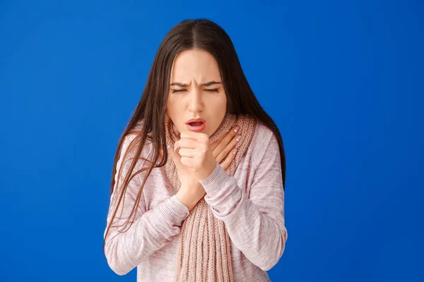 Coughing Young Woman Color Background — Stock Photo, Image