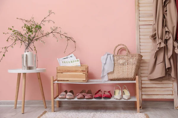 Interior Elegante Salão Moderno Com Flores Primavera — Fotografia de Stock