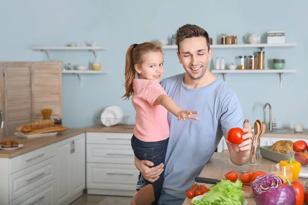 Father Daughter Cooking Together Kitchen — Stock Photo, Image