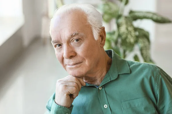 Retrato Del Anciano Casa — Foto de Stock